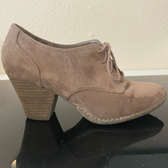 Booties - Picture 3 of 5